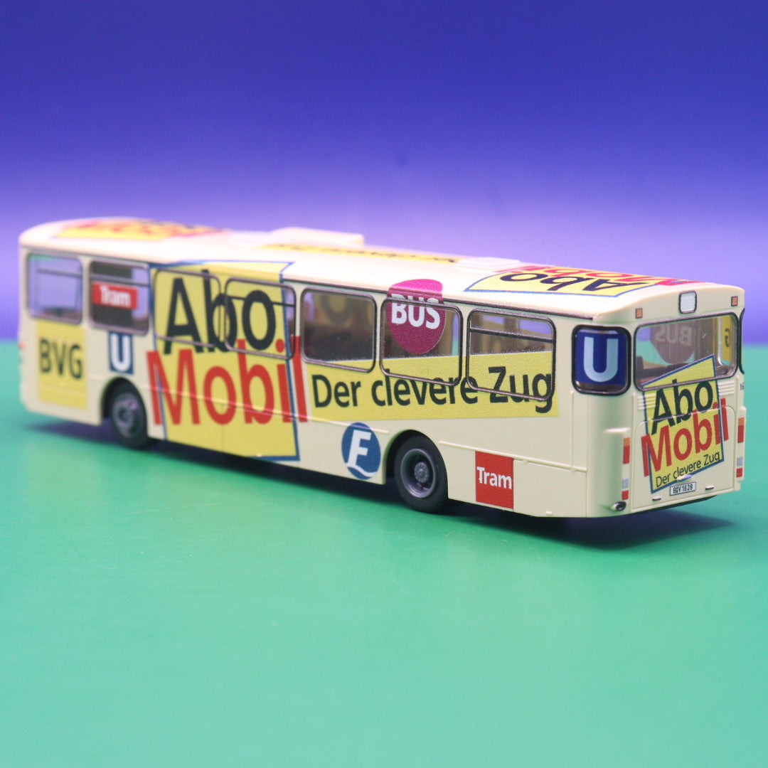Mercedes Benz O 305 - BVG Berlin - Abo Mobil - Ziel: Betriebshof Indira Gandhi Str - Modellbus Rietze 74308