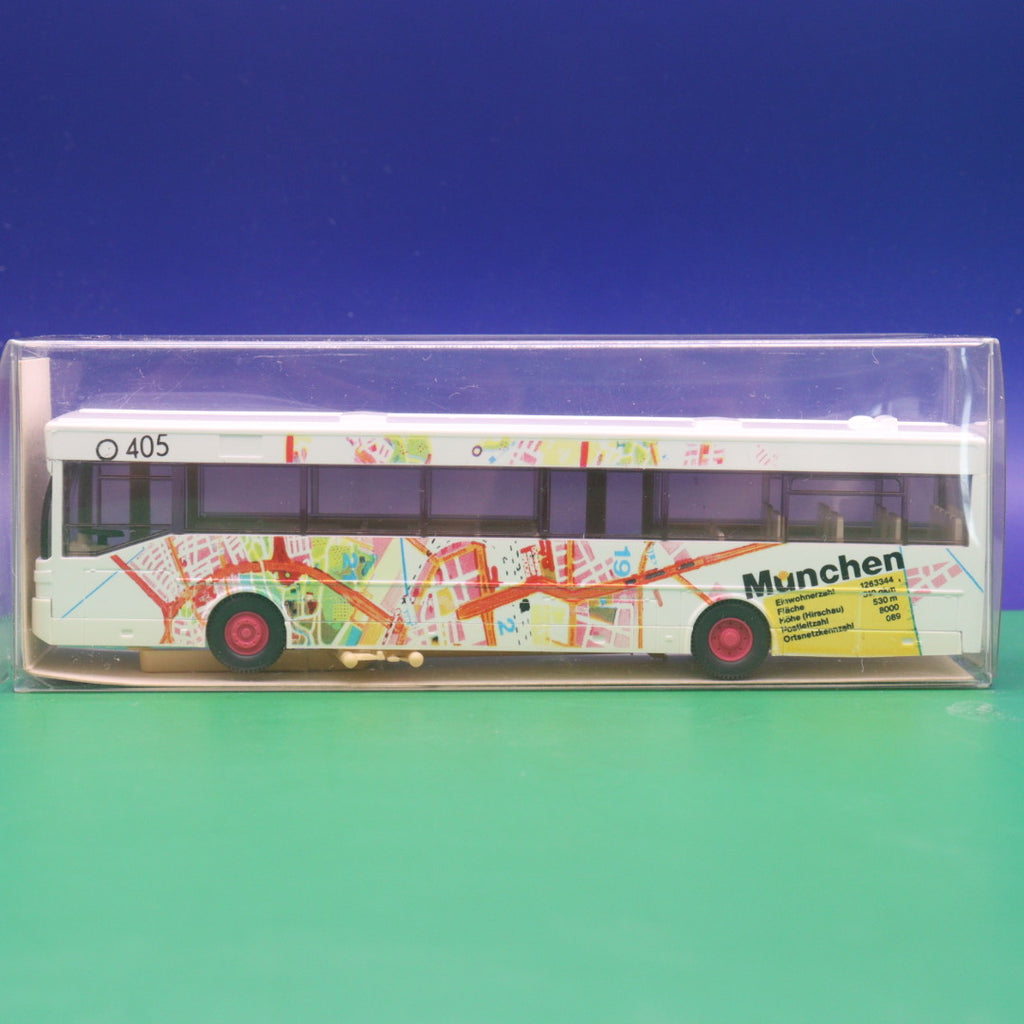 Mercedes Benz O405 - München - Modellbus Wiking