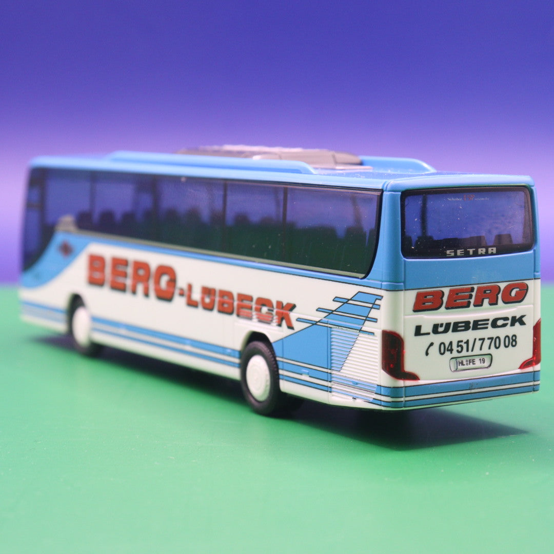 Setra S 415 GT HD - Berg Lübeck - AWM Modellbus