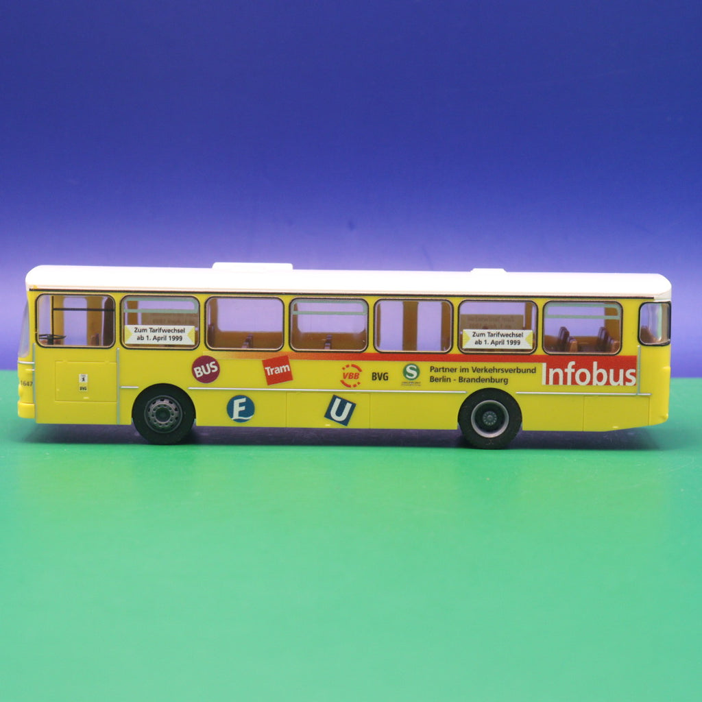Mercedes Benz O 305 - BVG Berlin - Infobus - Modellbus Rietze 74307