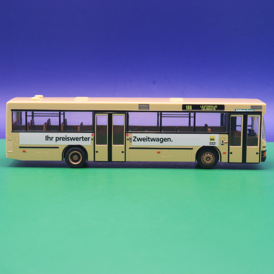 Neoplan N 416 SL - BVG Berlin - Ihr preiswerter Zweitwagen - Linie 186 Lichterfelde Celsiusstr - Modellbus Rietze