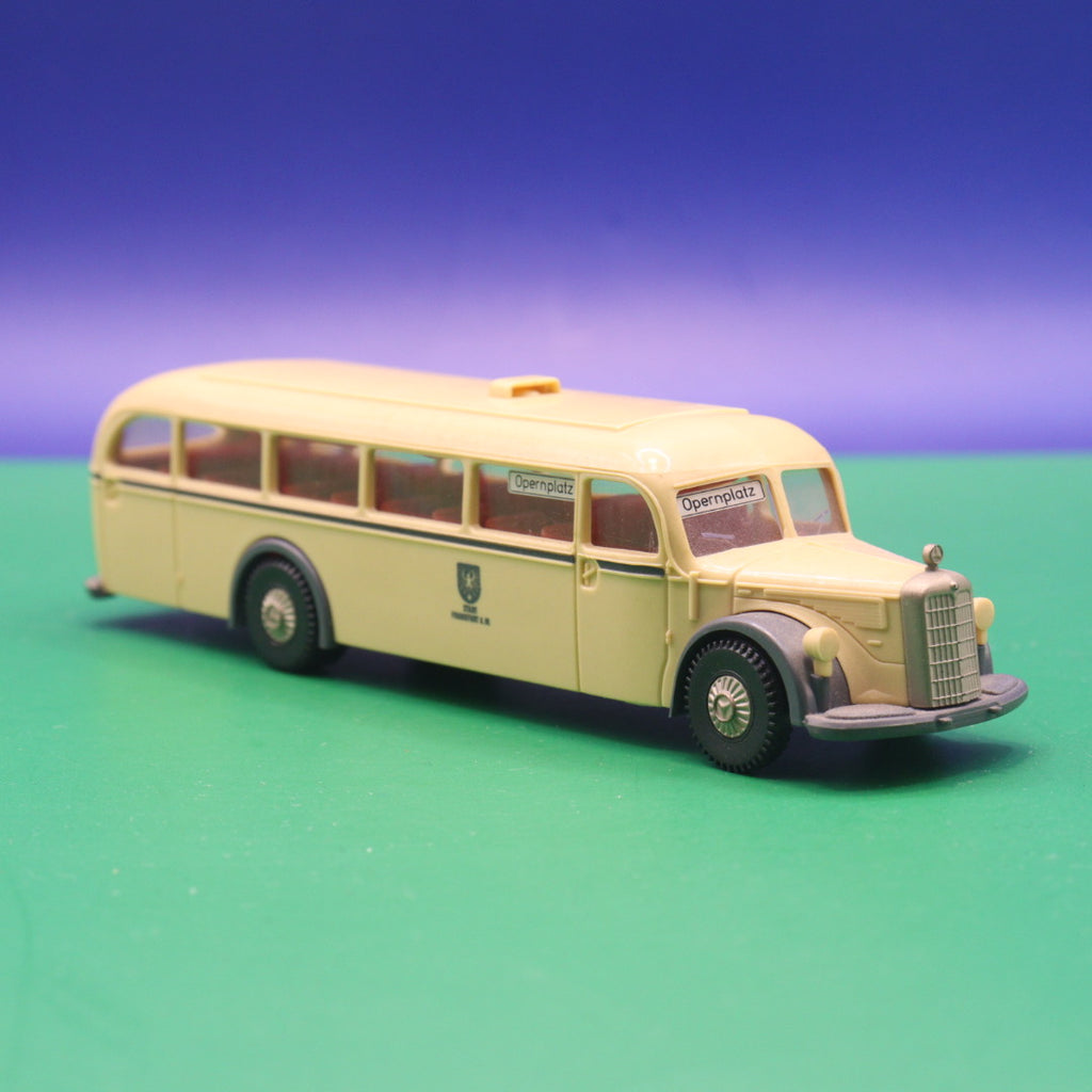 Mercedes Benz O 5000 - Stadt Frankfurt am Main - Gebraucht, Ohne OVP - Modellbus Brekina