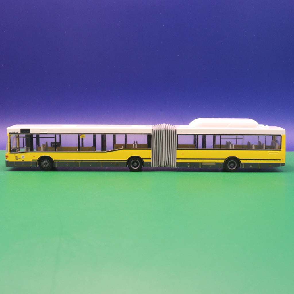 Mercedes Benz O405 GN CNG - BVG Berlin - Linie X11 S Bahnhof Schöneweide - Modellbus Rietze