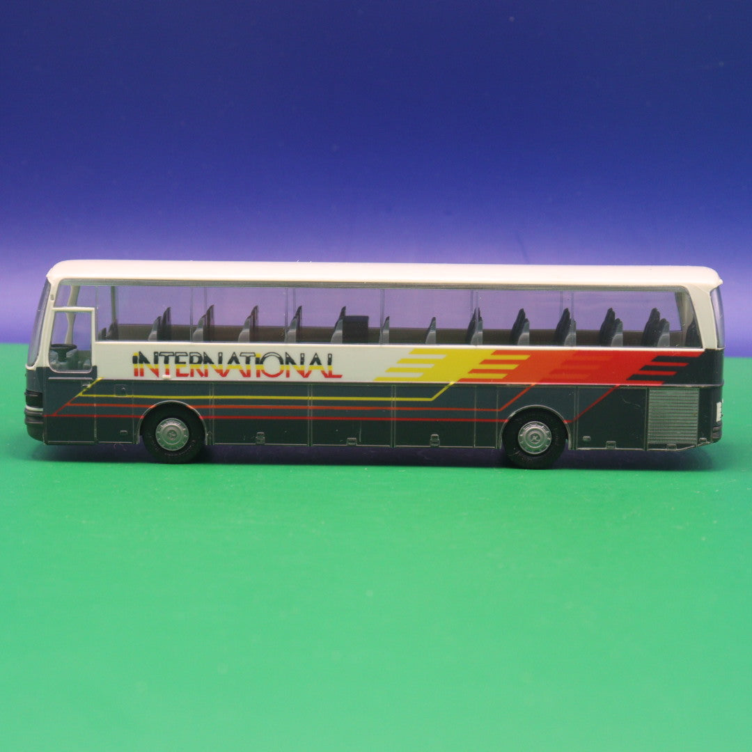 Setra S 215 HD - International - Gebraucht & Ohne OVP - Modellbus Herpa