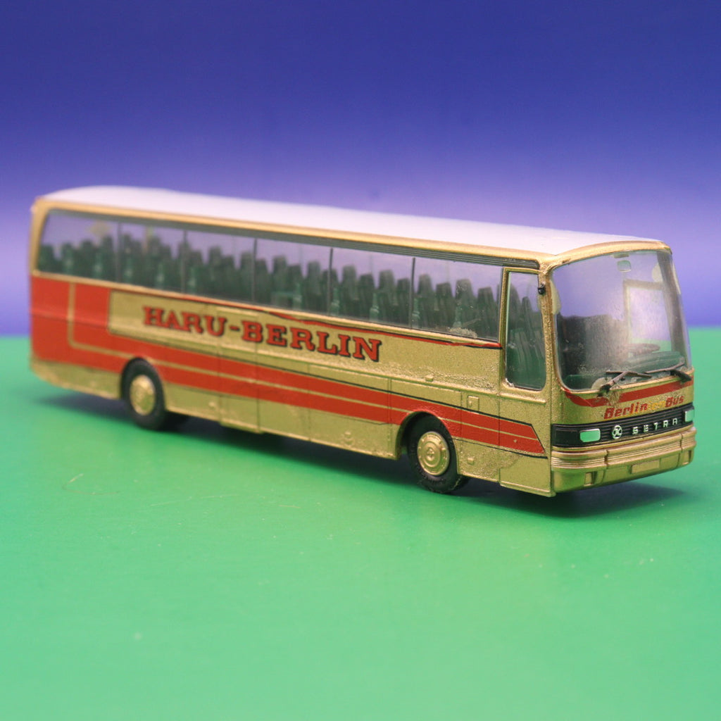 Setra S 215 HD - Haru Berlin  - Gebraucht, Ohne OVP - Modellbus Herpa